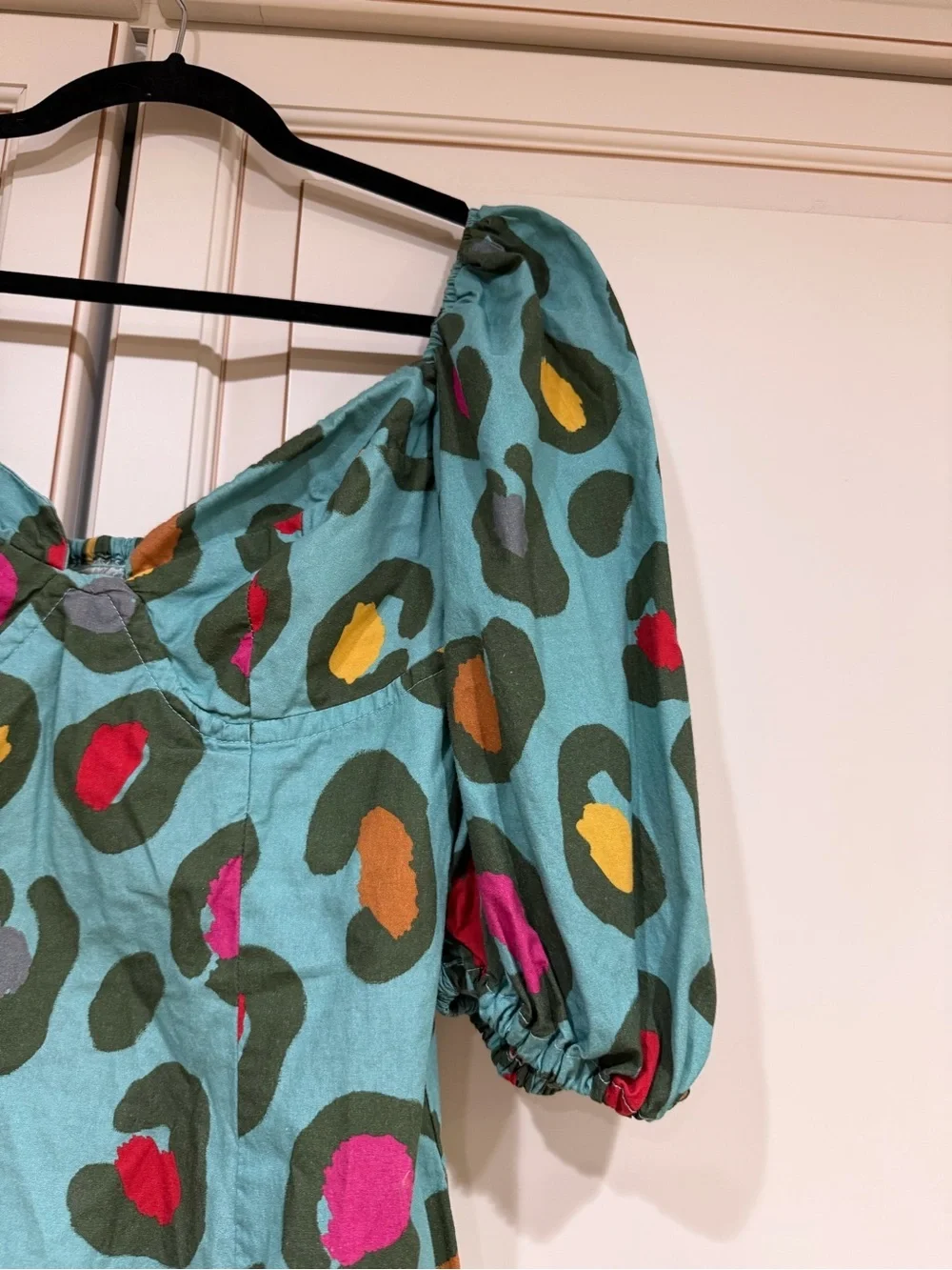 FARM Rio Turquoise Puff-Sleeve Mini Dress with Abstract Spot Print (121)